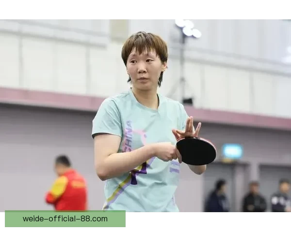 王曼昱逆转申裕斌夺胜握拳庆祝马琳指天对手笑容满面